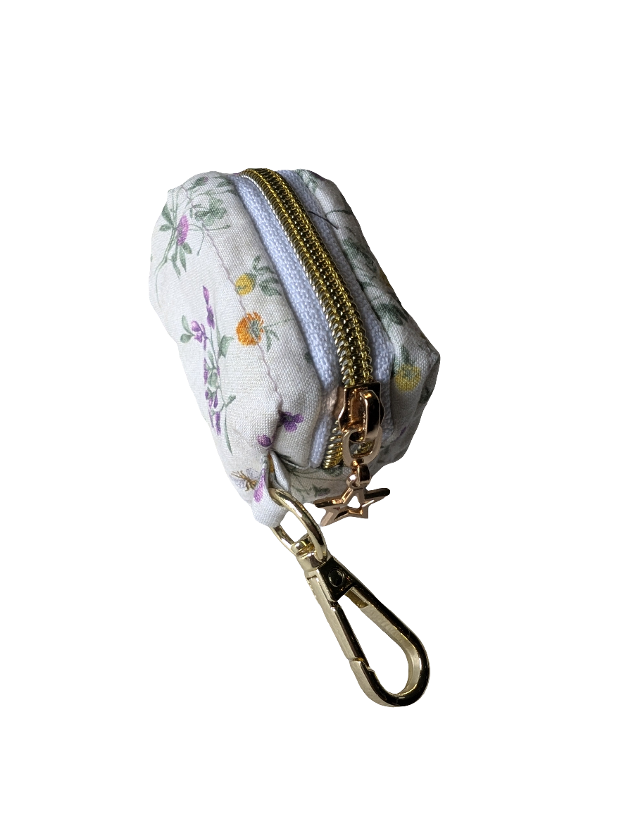 Earbud pouch